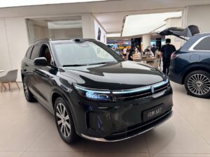 Продажи чистых электромобилей в Китае ускоряются в 2025 году